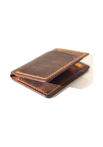 Kişiye Isme Özel Bifold Dik Para Bölmeli Deri Cüzdan Camel