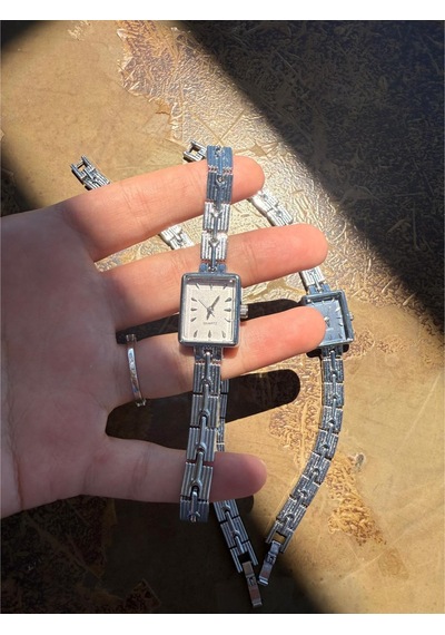 Retro Minimal Boncuk Kordon Vintage Kadın Kol Saati Altın 55803649