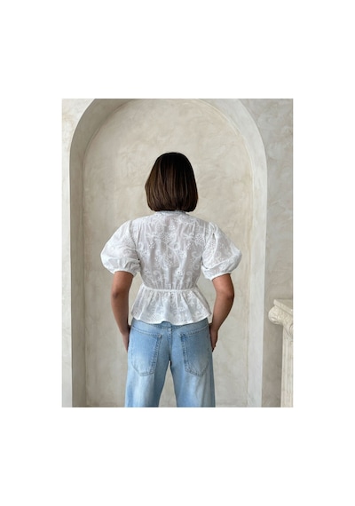 Verymoda Önden Bağlamalı Nakışlı Vual Bluz D2820 Krem