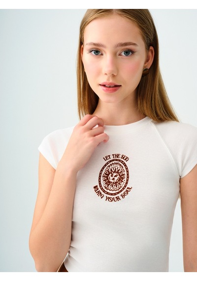 Fitted Kadın Tshirt K.kol Ekru