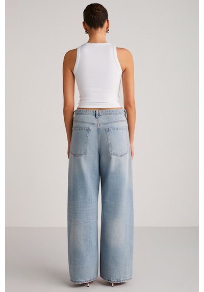 Ethıquet Spıce Kadın Bisiklet Yaka Kalın Askılı Baskı Detaylı Crop Organik Pamuklu Örme Kumaş Beyaz T-shirt