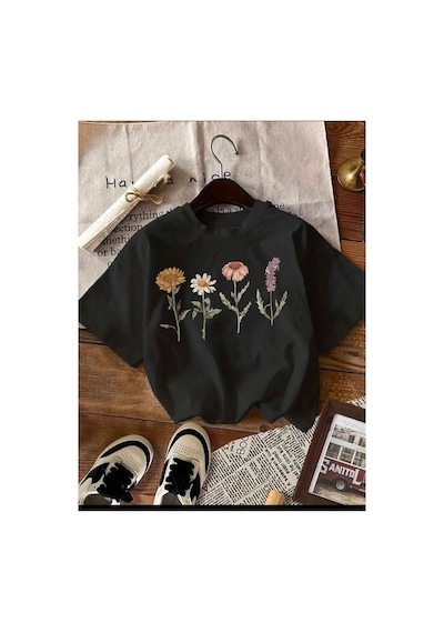 Medinenur Çiçekler Baskılı Basic T-shirt Siyah