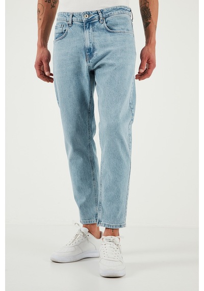 Buratti Streç Pamuklu Slim Fit Normal Bel Boru Paça Jeans Erkek Kot Pantolon 5900S601Milano Açık Mavi Buratti Streç Pamuklu Slim Fit Normal Bel Boru Paça Jeans Erkek Kot Pantolon 5900S601Milano Açık Mavi