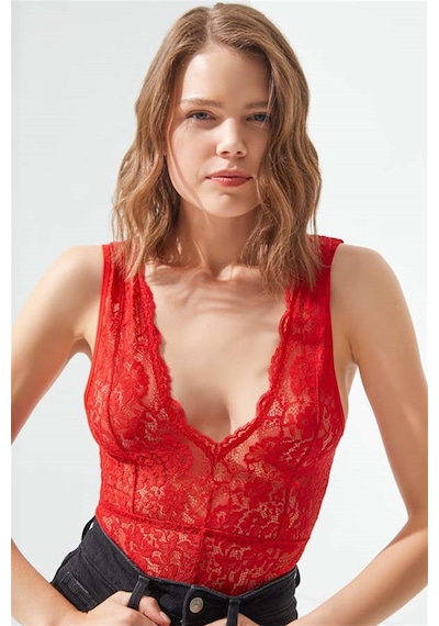 Cottonhill Kırmızı Dantelli Çıtçıtlı Dekolteli Tül Detaylı Kadın Bodysuit Kirmizi