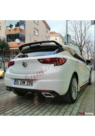 Opel Astra K Difüzör. Kare Egzoz Görünümlü. Parlak Siyah