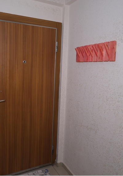 Ahşap Duvar Askılığı Pembe