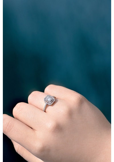 0.40 Ct Çift Sıra Baget Kare Tektaş Yüzük