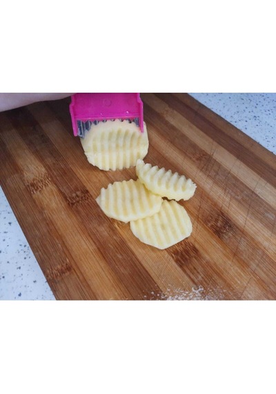 Tırtıllı Soyacaklı Rendeli Pratik Patates Dilimleyici Çok Renkli Diğer