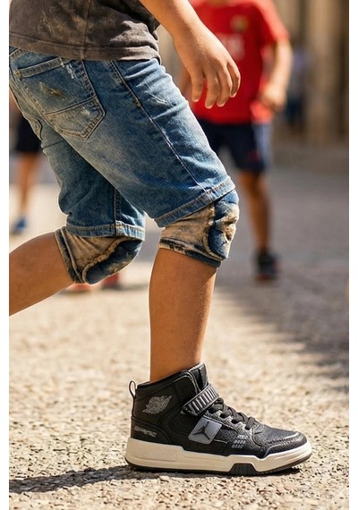 In Step Seviya Siyah Cırtcırtlı Çocuk Bot Tipi Spor Ayakkabı - Okul Ve Sokak Modası
