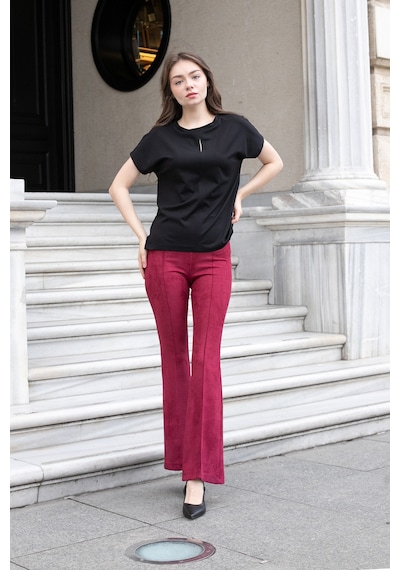 Kadın İpeksi Yumuşak Kumaş Geniş Sıfır Yaka Önü Pencereli Yanları Yırtmaçlı Tshirt Bluz-siyah Siyah Kadın İpeksi Yumuşak Kumaş Geniş Sıfır Yaka Önü Pencereli Yanları Yırtmaçlı Tshirt Bluz-siyah Siyah