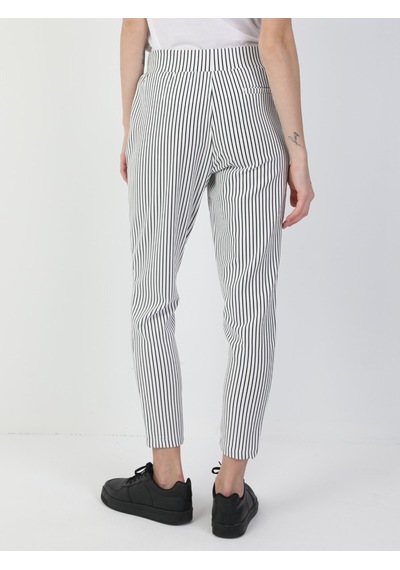 Colin's  Regular Fit Yüksek Bel Kadın Beyaz Eşofman Altı CL1047824_Q1.V2_OFW Beyaz