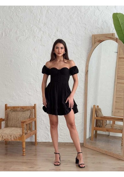 Fashion Cocktail Minik Puf Balon Kol Düğmeli İstiridye Göğüs Kuplu Düşük Omuz Kat Etekli Mini Elbise Siyah Fashion Cocktail Minik Puf Balon Kol Düğmeli İstiridye Göğüs Kuplu Düşük Omuz Kat Etekli Mini Elbise Siyah