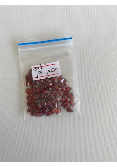 Armut Kesim Sentetik Taş 3x5mm 100 Adet Kırmızı