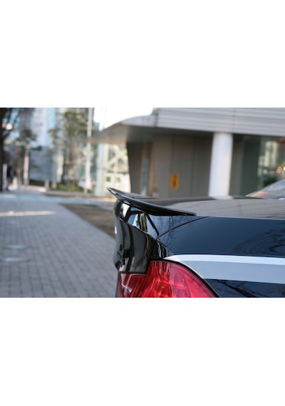 Bmw E90 Bagaj Üstü Spoiler Performans Spoyler 2005 - 2012 Parlak Siyah Boyalı