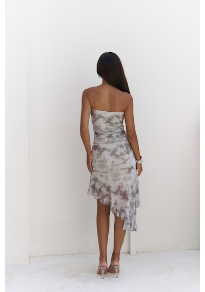 Mai Collection Mai Studios Co. Stracnaha Drape Detaylı Gri Straplez Elbise Gri