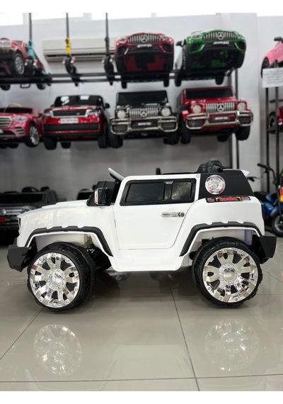 Hummer Akülü Araba 0-9 Yaş Beyaz