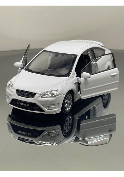 1.36 Ölçek Ford Focus Model Oyuncak Araba - Beyaz