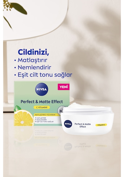 NIVEA Perfect&Matte Matlaştırıcı Gündüz Yüz Bakım Kremi C Vitamini Eşit Cilt Tonu Nemlendirici 50 ML