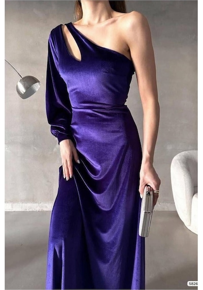 DefyModa Kadın Zarif Detay Esnek Kadife Kumaş Tek Omuz Abiye Elbise Mor
