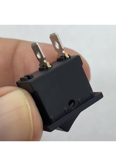 Ic-124 Mini Işıksız Yaylı Anahtar 2p Off-mom Siyah