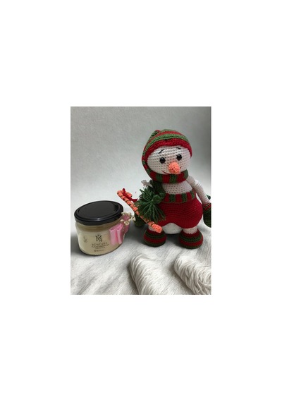 Rüwüzel Amigurumi Kardan Adam & Lavanta Kokulu Mum Yılbaşı Hediye Seti Kirmızı