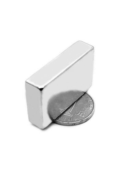 40mm X En 25mm X Kalınlık 10mm Çok Güçlü Büyük Neodyum Magnet