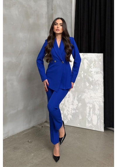 Msm Fashion Kadın İkili Blazer Ceket Pantolon Takım Pile Ve Düğme Detaylı Boru Paça Saks Mavisi Msm Fashion Kadın İkili Blazer Ceket Pantolon Takım Pile Ve Düğme Detaylı Boru Paça Saks Mavisi