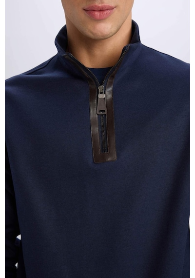 DeFacto Regular Fit Dik Yaka Yarım Fermuarlı Basic Düz Sweatshirt D7226AX25SPNV64