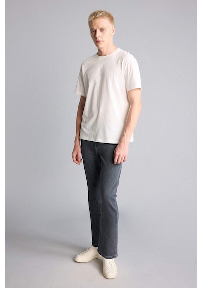 Defacto Sergio Regular Fıt Normal Bel Boru Paça Düz Paça Jean Pantolon E7266ax26smnm55 Gri-nm55 Defacto Sergio Regular Fıt Normal Bel Boru Paça Düz Paça Jean Pantolon E7266ax26smnm55 Gri-nm55