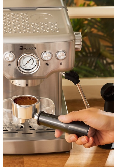 Karaca Coffee Art 1353 Süt Köpürtücülü 20 Bar Basınçlı Espresso Kahve Makinesi
