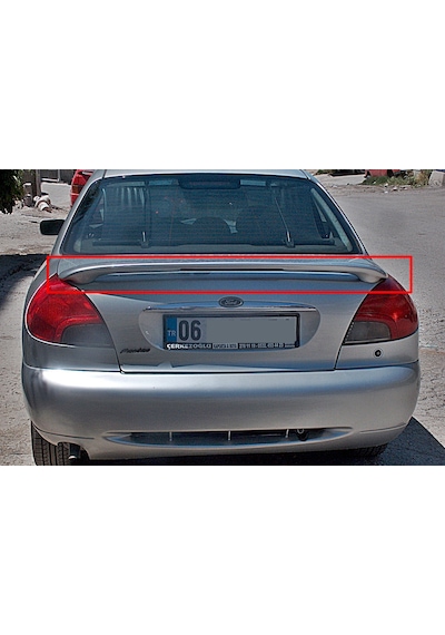 Ford Mondeo Sedan Işıklı Spoyler