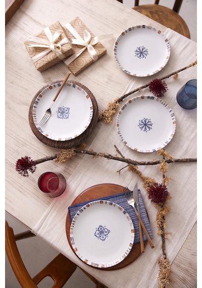 Kütahya Porselen Lily 4 Parça 21 Cm Pasta Tabağı 447018
