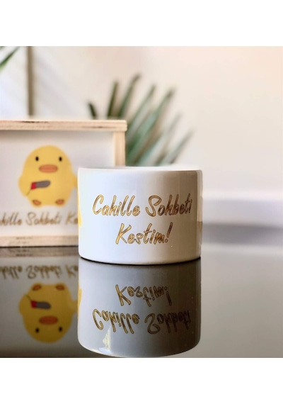Cahille Sohbeti Kesen Civciv Tasarımlı Kutulu Kupa Beyaz - Çok Renkli