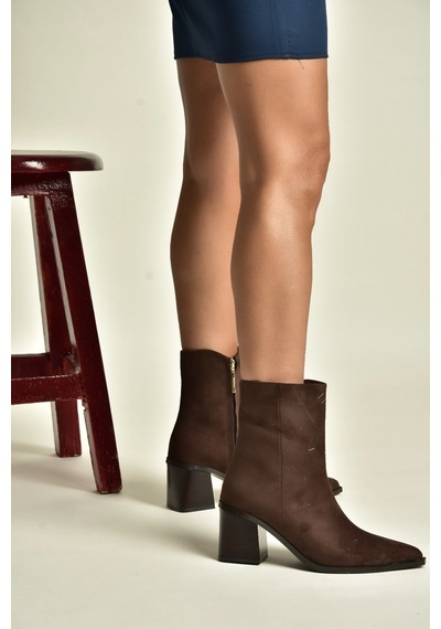 Fox Shoes Z308200402 Kahverengi Süet Kalın Topuklu Kadın Bot