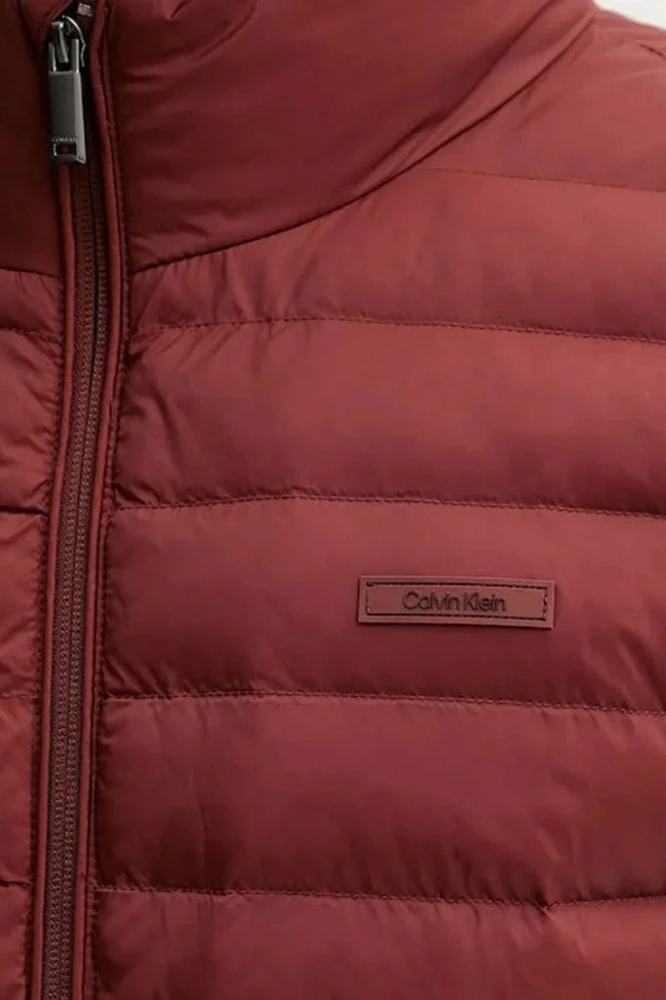 Calvin Klein Erkek Kolsuz Hafif Naylon Şişme Kırmızı Yelek Lv04lc509g-vfk Kahverengi