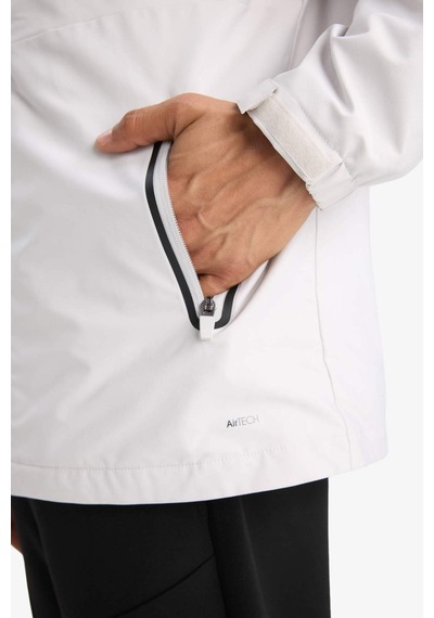 Defacto Defactofit Su İtici Regular Fit Kapüşonlu Fermuarlı Yağmurluk C6047ax25augr522 Gri Defacto Defactofit Su İtici Regular Fit Kapüşonlu Fermuarlı Yağmurluk C6047ax25augr522 Gri