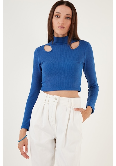Lela Esnek Slim Fit Cut Out Pencereli Dik Yaka Crop Bayan Bluz 5865348 Saks Lela Esnek Slim Fit Cut Out Pencereli Dik Yaka Crop Bayan Bluz 5865348 Saks
