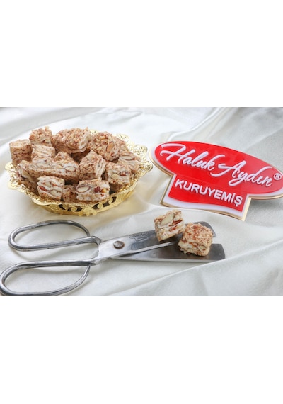 Haluk Aydın Kuruyemiş Baklava Fındık Kremalı Badem Kaplı 700 G