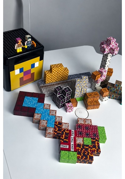 Steve Kutulu Minecraft Manyetik Blok Seti - 300 Parça + 15 Karakter