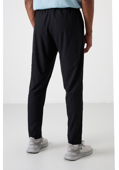 Tommy Life Siyah Polyester İnce Yumuşak Comfort Fit Erkek Eşofman Alt - 82120 Siyah Tommy Life Siyah Polyester İnce Yumuşak Comfort Fit Erkek Eşofman Alt - 82120 Siyah