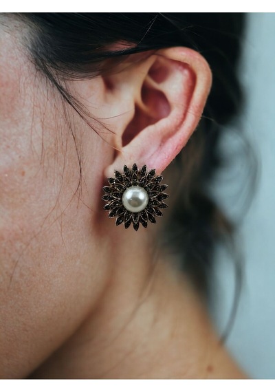 Black Diamond Swarovski Taşlı İnci Çiçek Küpe Gri