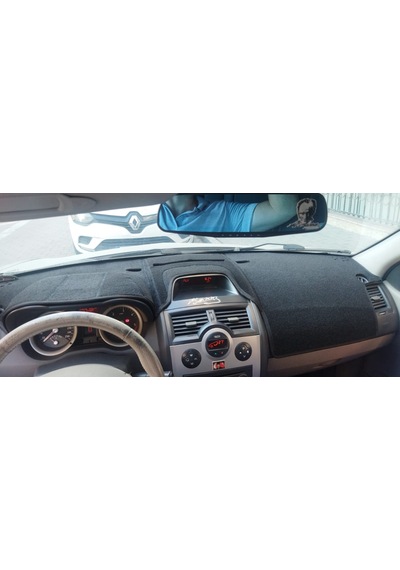 Renault Megane 2 Modellerine Uygun Torpido Koruma Halısı Siyah Kenar Renk Siyah
