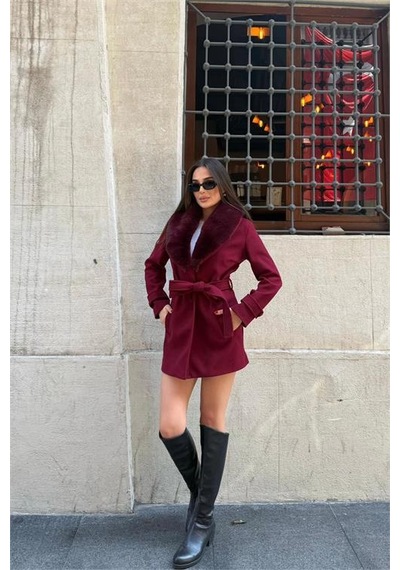 Neşeli Butik Kadın Cep Detaylı Kuşaklı Yaka Kürklü Kısa Kaşe Kaban Nbstr1019 Bordo