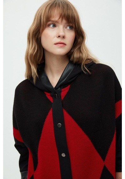 Daido Oversize Kapüşonlu 3/4 Kol Kadın Hırka - Geometrik Desen Kırmızı