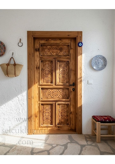 Barata Ahşap Oymalı Oda Kapısı