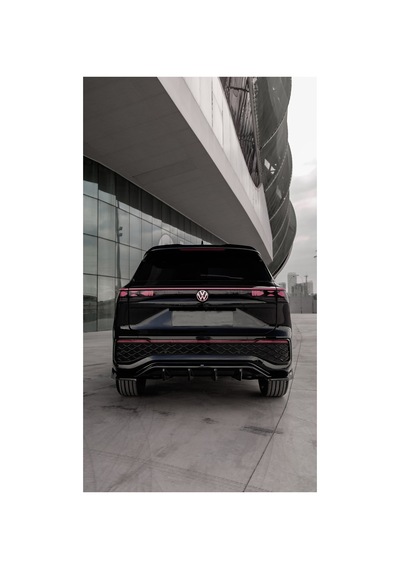 Volkswagen Tayron 2025+ R-line Arka Difüzör Piano Black Sportif Arka Tasarım