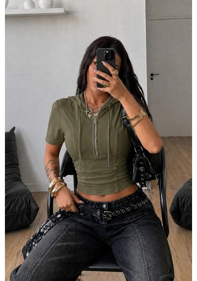 Tarz Cool Kapüşonlu Crop Tişört Fermuarlı Kısa Kollu Kadın Üst Body Haki