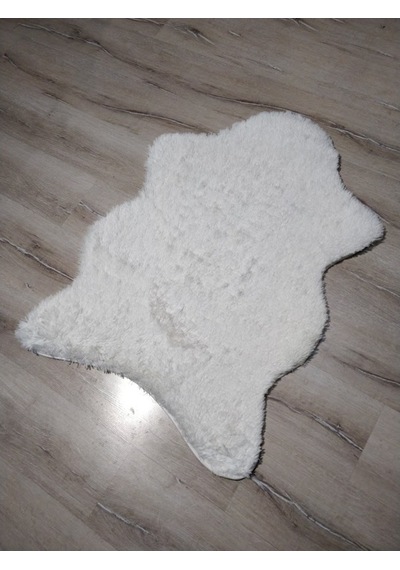 Yamalıhome Tavşan Tüyü Beyaz 70 x 100 Cm Peluş Post Halı
