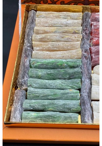 Karışık Hediyelik Kutuda Parmak Fitil Fıstıklı Lokum Narlı,sütlü,karadutlu,elmalı,limonlu, 450 Gr