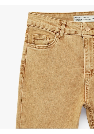 Koton Pamuklu Normal Bel Dar Kalıp Yıkamalı İspanyol Paça Denim Pantolon - Flare Jeans Kahverengi 6sal40093mw Kahve Koton Pamuklu Normal Bel Dar Kalıp Yıkamalı İspanyol Paça Denim Pantolon - Flare Jeans Kahverengi 6sal40093mw Kahve